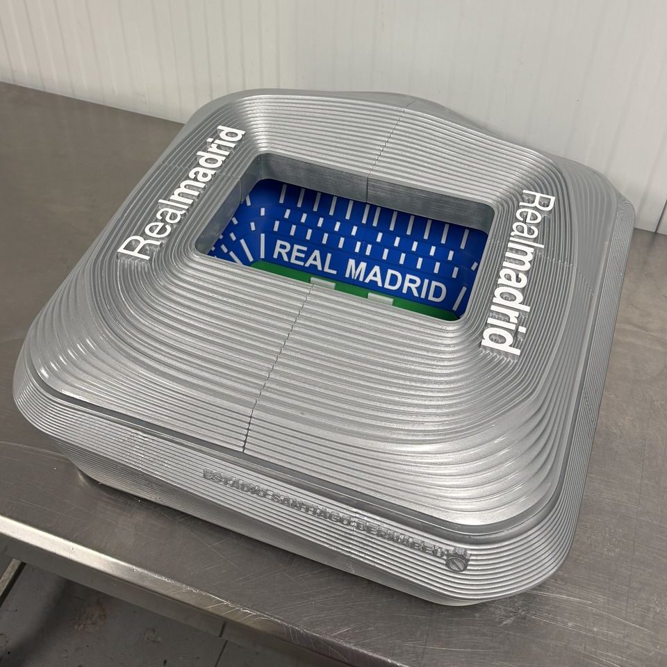 Maqueta del estadio Santiago Bernabéu impresa en 3D por encargo por Nexa Studio en Marbella
